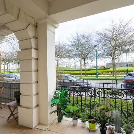 Confortable : & Shopping Apartment Serris